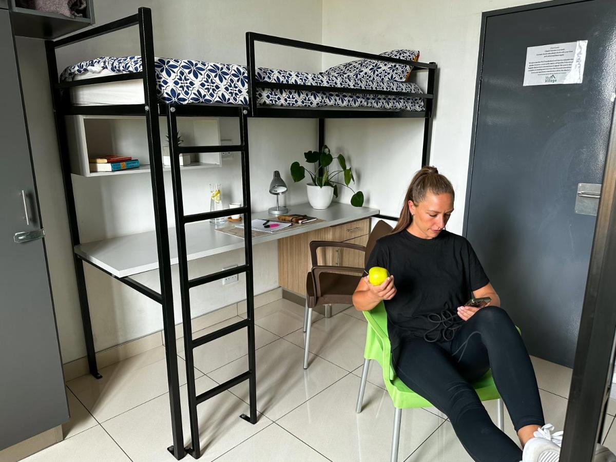 TaTe Village BackPacker Windhoek Exteriör bild